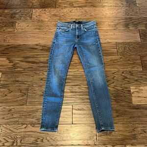 Hudson Jeans Nico Super Skinny Mid Rise Size 23